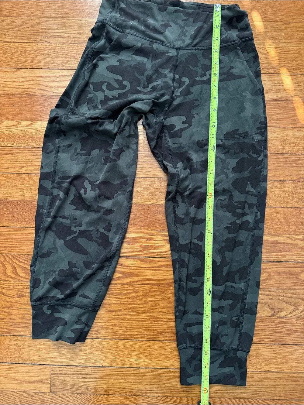 Lululemon Athletica Align 28”Green & Black Camo Align Joggers